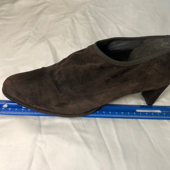Stuart Weitzman Brown Suede Booties - Picture 5 of 6
